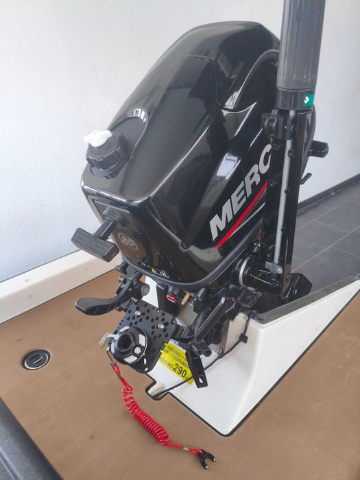 Barco XTR SKIFF Blade 14 com atrelado