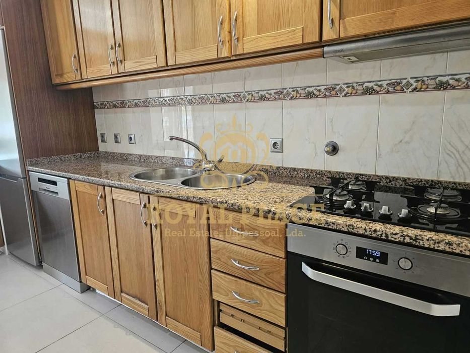 Arrendamento, Apartamento T3 Lobão