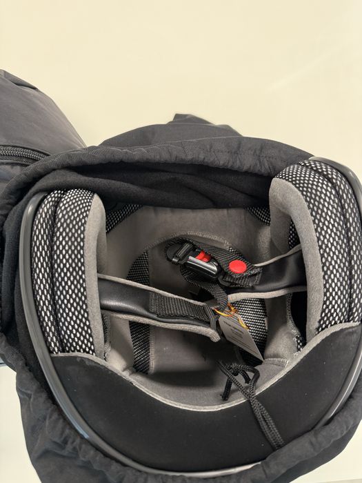 Capacete Audi / Uvex