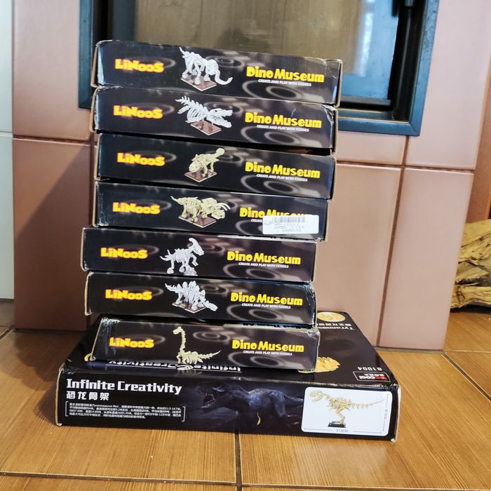 MEGA zestaw 7 szkieletów dinozaur dino muzeum  brachiozaur mozaz