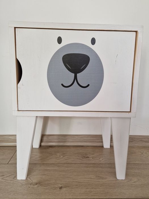 Dziecięca drewniana szafka nocna.  Odbiór osobisty.