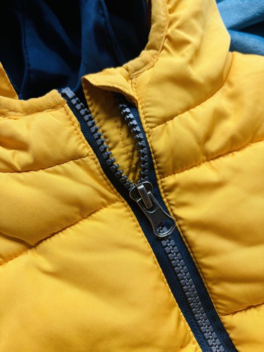 Miodowo / musztardowa Kamizelka / bezrękawnik z kapturem DopoDopo 92cm