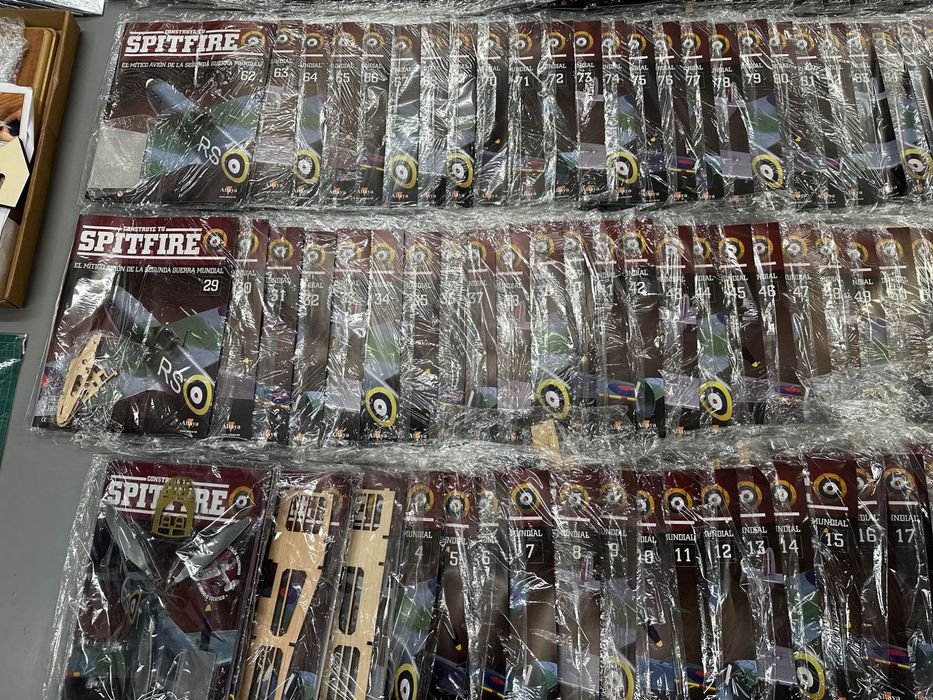 Spitfire Skala 1:12 DeAgostini Model Space Komplet 1do 125 + Dodatki