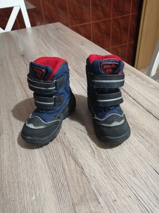 Buty zimowe chłopiece rozm 22