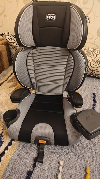 дитяче автокрісло  Chicco KidFit Zip Air Plus