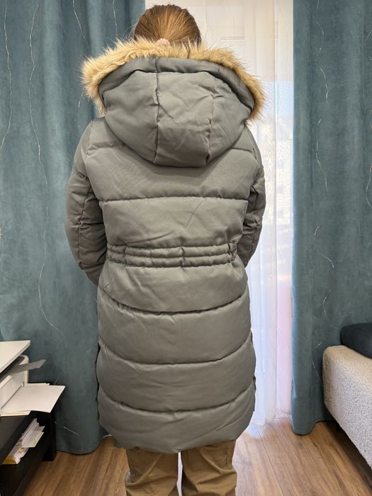 Nowa Kurtka puchowa zimova