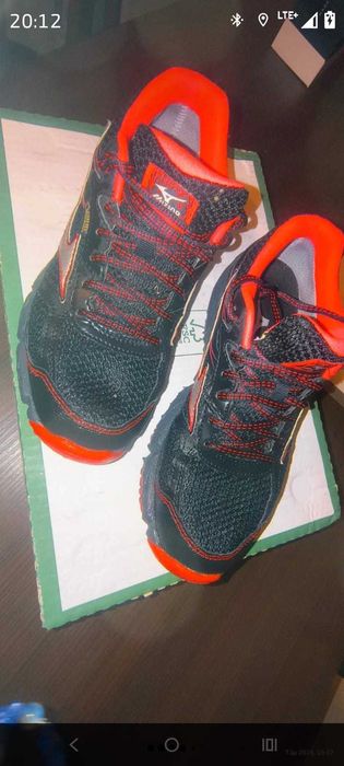 Buty sportowe damskie MIZUNO