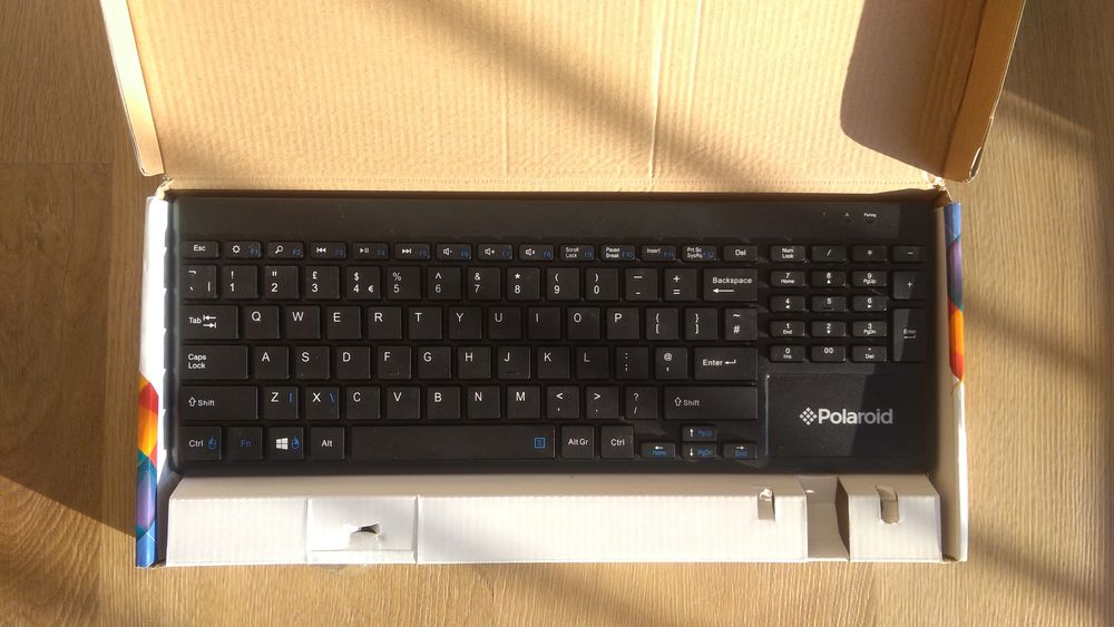 Teclado Polaroid64564189446787121