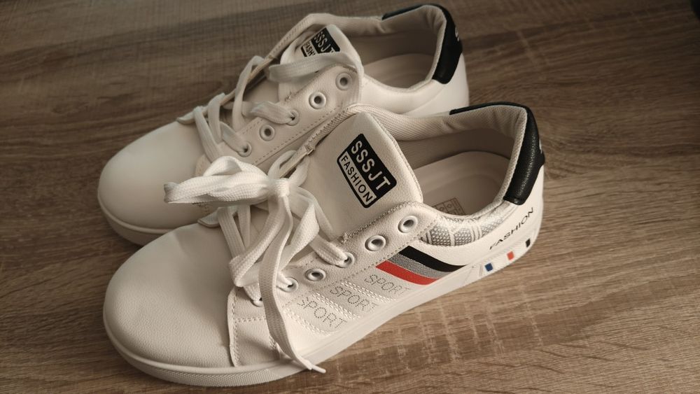 Sapatilhas novas sem estrear NR 43