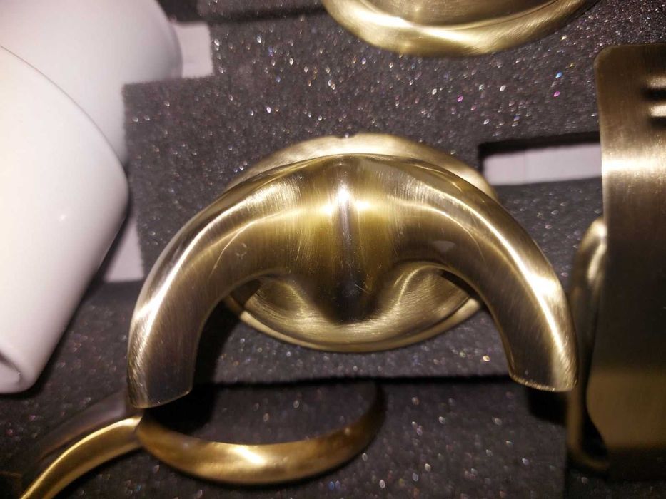 набір латунних аксесуарів для ванної кімнати. Виробник Італія.