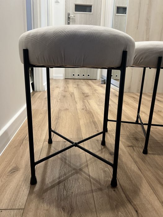 Do sprzedania 2 taborety