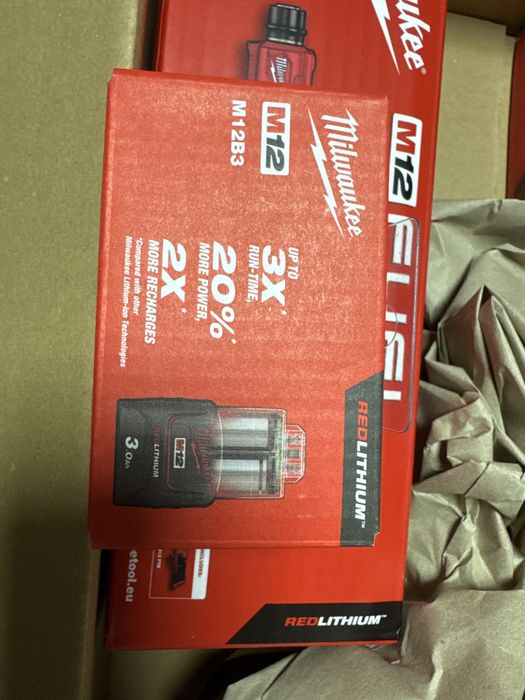 Zestaw Milwaukee M12 FTB + Bateria 3.0 ah + Ładowarka M18 M14 M12