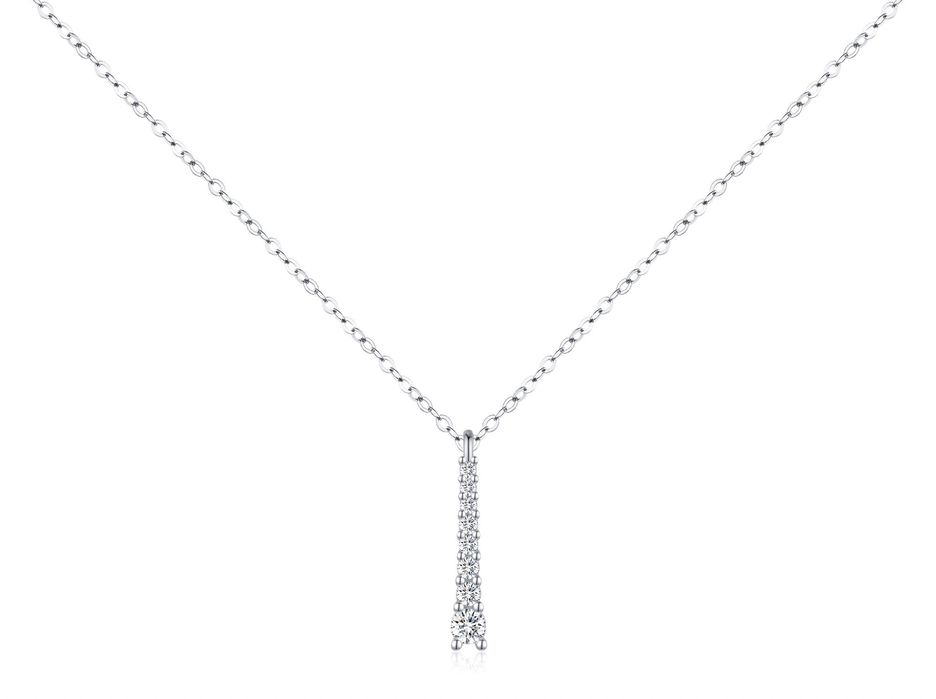 Срібна підвіска з муасанітами “Élégance”