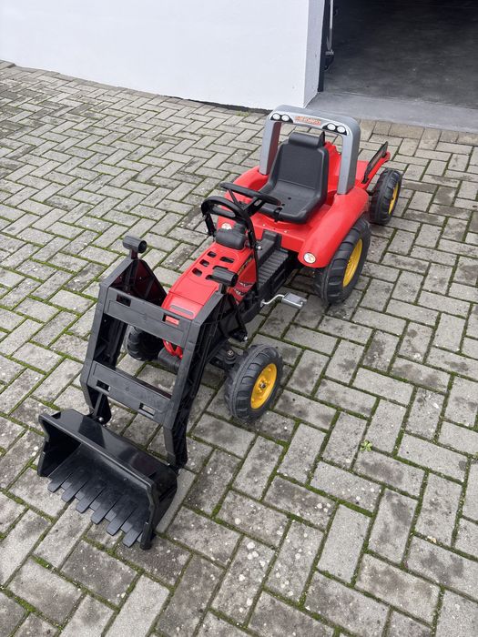 Trator crianca como novo