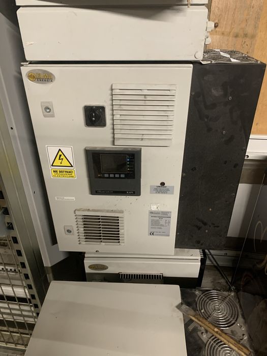 Bateria kondensatorów 2200