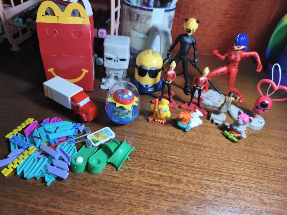 Conjunto Brindes Kinder McDonald's Burger King