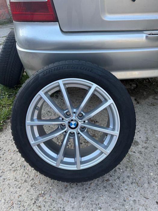 Vendo Jantes BMW 17” Originais com pneus