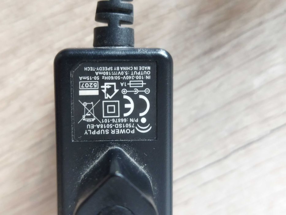 Зарядное устройство для блютуз гарнитуры PLANTRONICS.