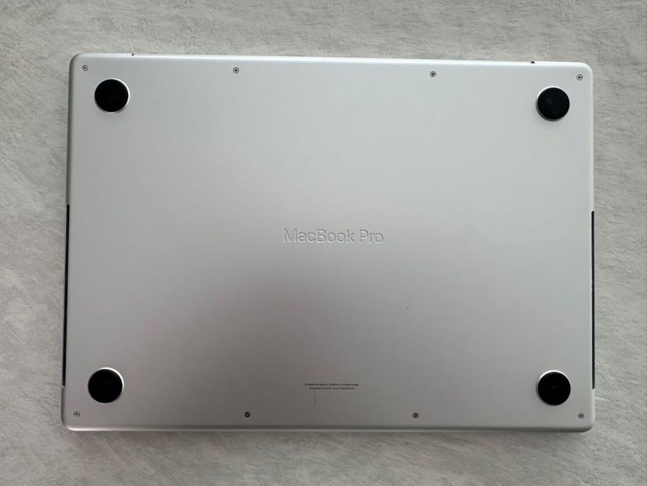Apple Macbook M3 Pro - 36GB - 512GB - US