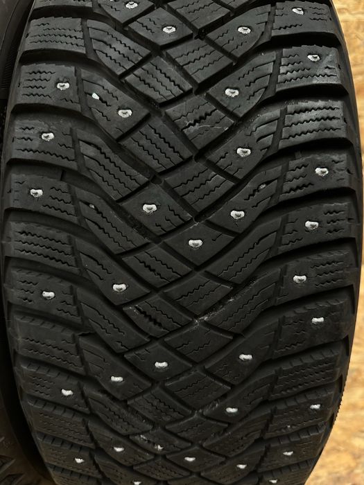 Зимові шини 205/50R17 93T GOOD/YEAR UltraGrip Arctic 2.гума резина шини