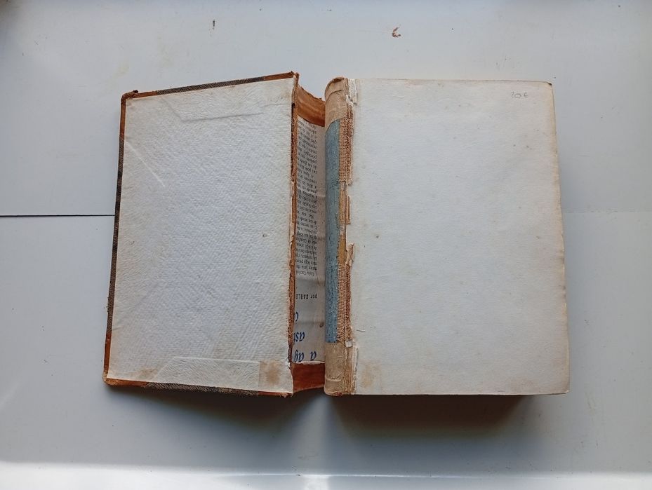 Livro antigo – Os Maias, Eça de Queiroz