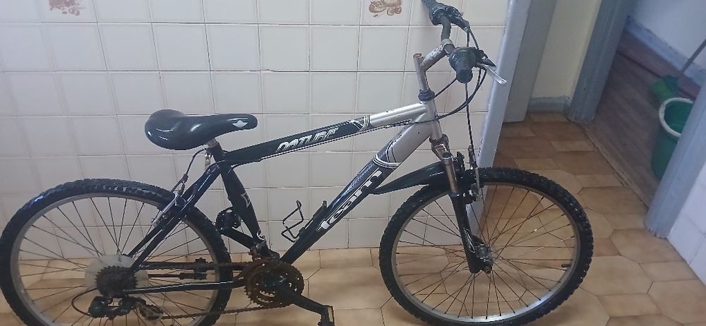 Bicicleta  preta
