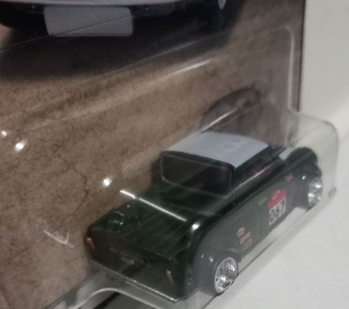Mini pickup hot wheels rodas de borracha