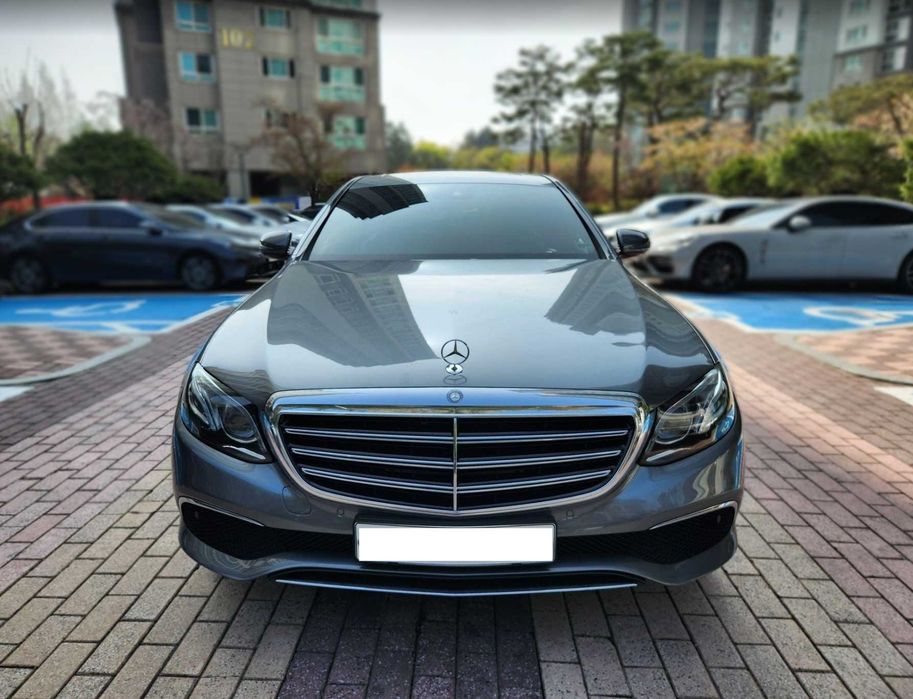 Mercedes E Class (W213) E220d Exclusive можна с ПДВ