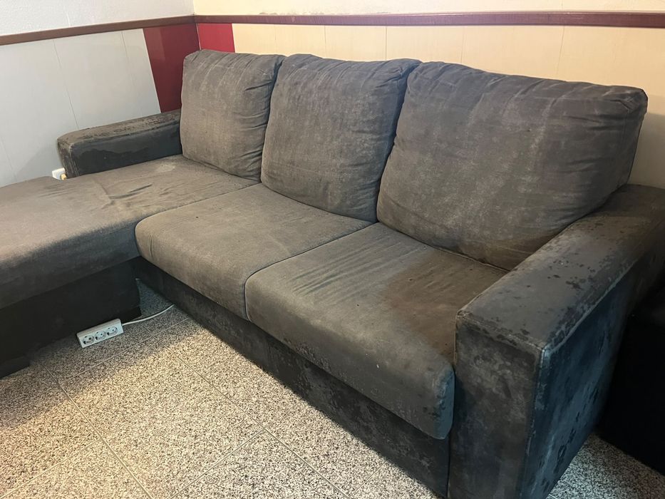 Sofa usado com chaise longue
