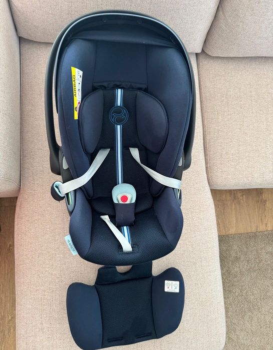 Cadeira auto CYBEX Cloud G i-Size Plus + Base G ISOFIX