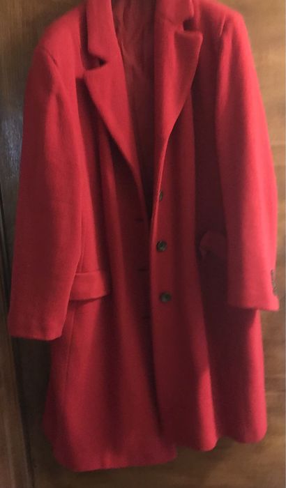 Красиве червоне вовняне жіноче пальто , фірми ASTER