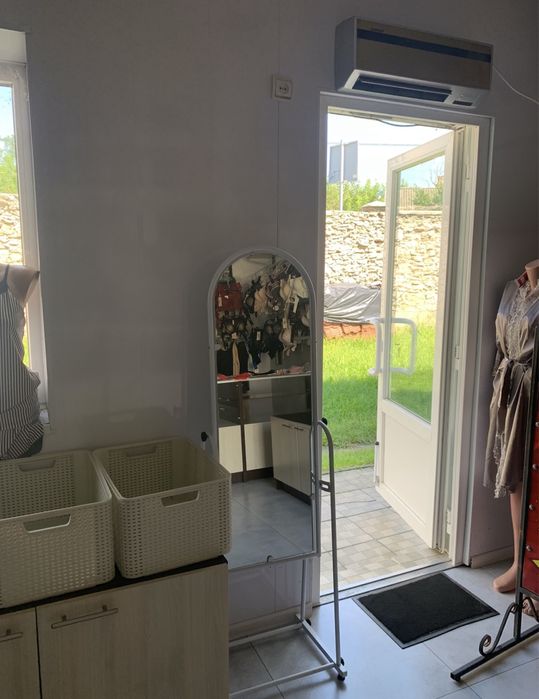 Діючий магазин на ринку