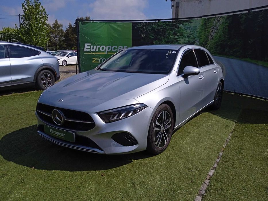Mercedes-Benz A 200 Standard