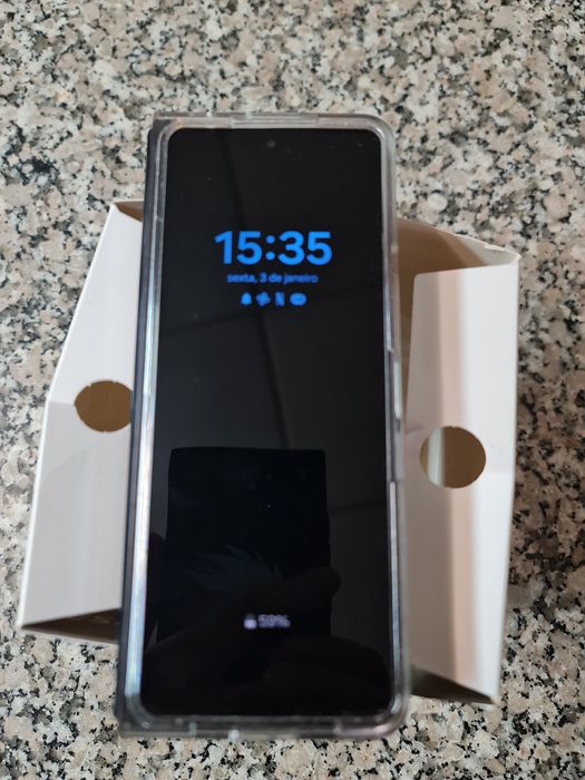 Samsung Galaxy Z Fold 5 512gb 
Como novo
Completo na caixa
Garantia 
O