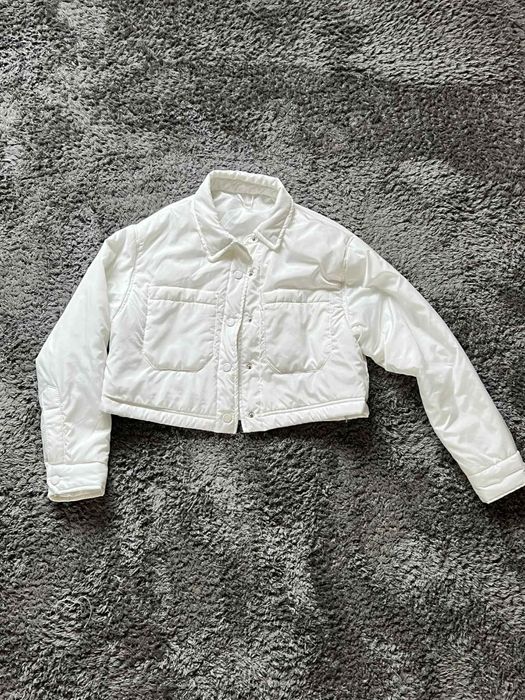 Куртка біла вкорочена