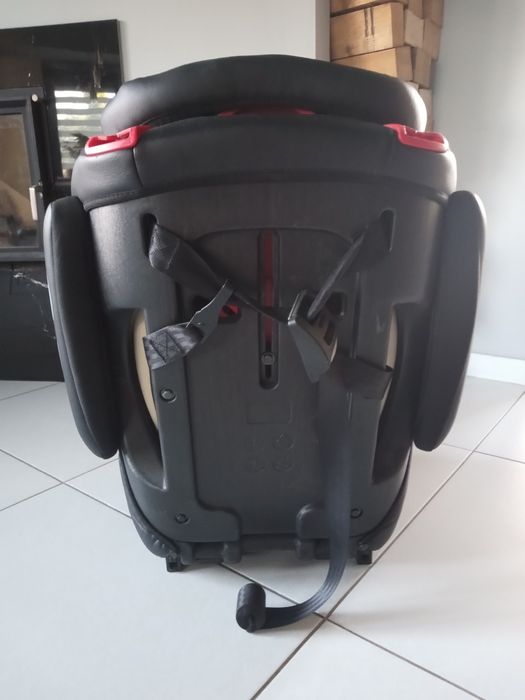 Fotelik Samochodowy Caretero Cameleon ISOFIX 9–36 kg 
Sprzedam