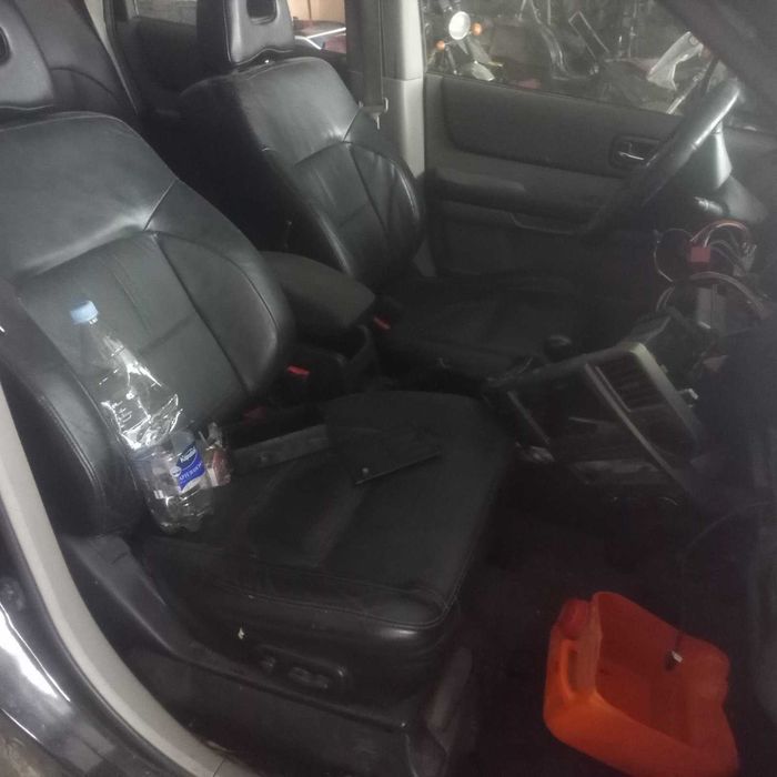 Nissan X-Trail (T30) 2.2 dCi 4WD (2005) - НА ЗАПЧАСТИНИ