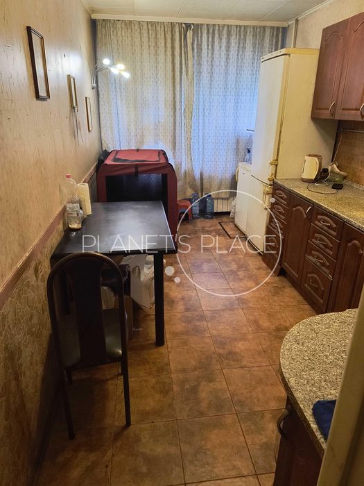 Продам 3к. квартиру, вул. Єреванська, 10А в Солом'янському р-ні