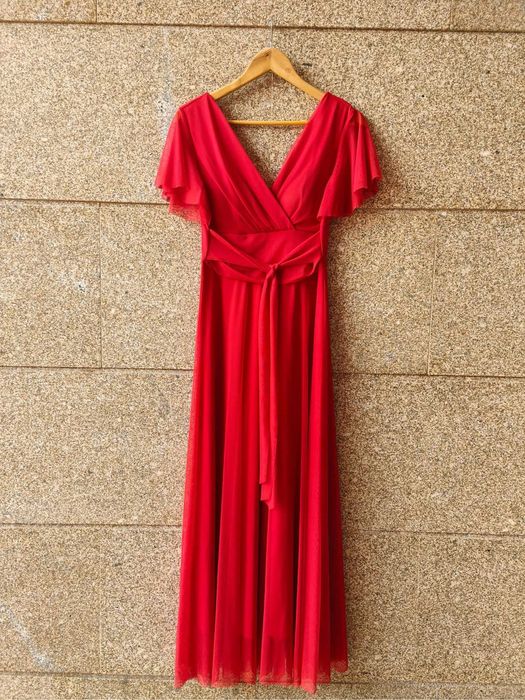 Vestido Vermelho Comprido em Tule com Decote V | Amo&Roma | Tam. Único (M/L), Novo
