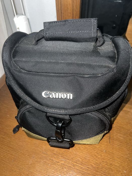 Canon EOS 1200D