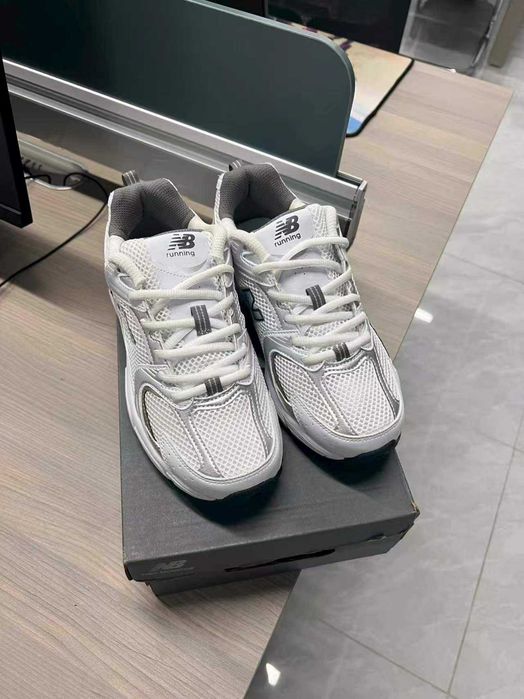 SNEAKERSY Damskie białe
