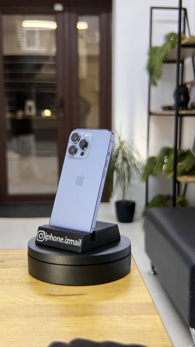 Iphone 13  Pro 256 + чехол и стекло в подарок