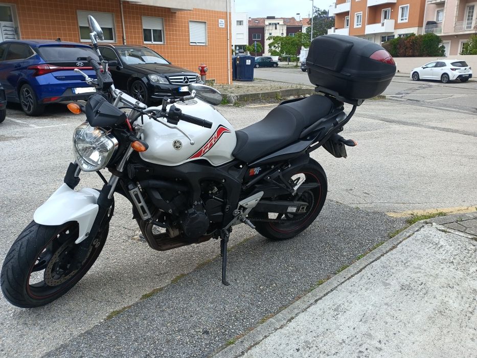 Yamaha fz6-n  s2