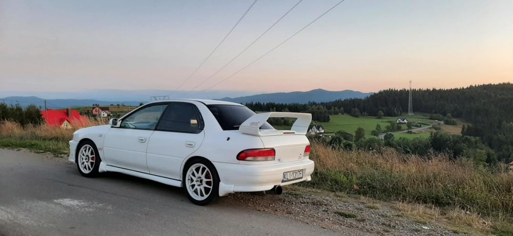 Subaru  impreza gc8