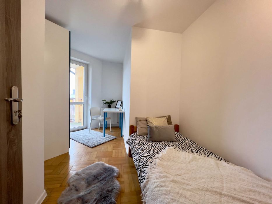 Pokój z balkonem od Października / przy Millenium Hall / NOWE MIASTO / Uniwersytet / INTERNET