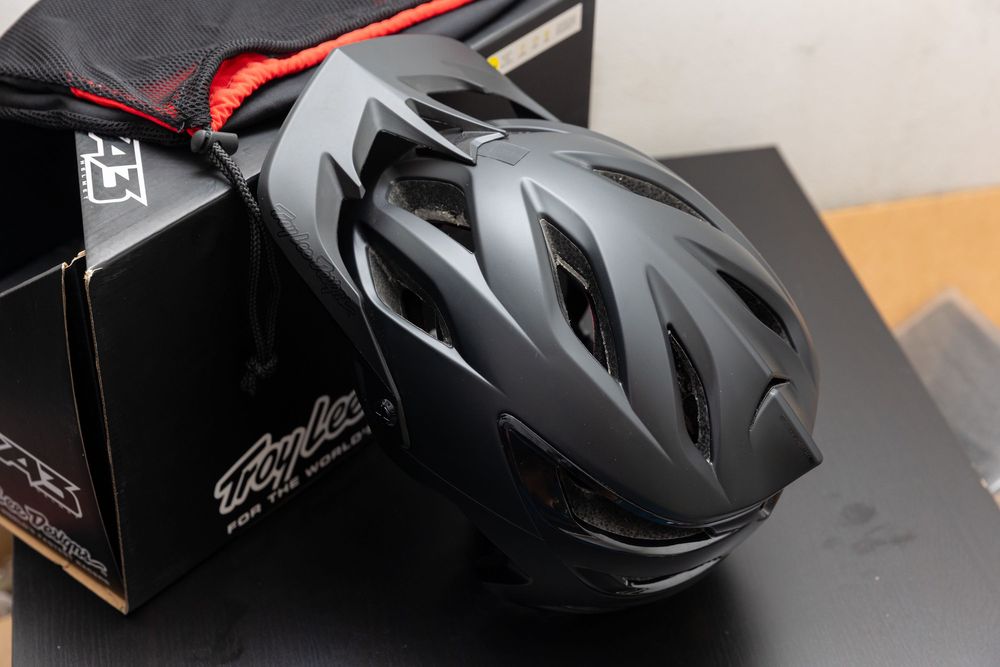 kask Troy Lee Designs A3 Uno Black M/L TLD MIPS
