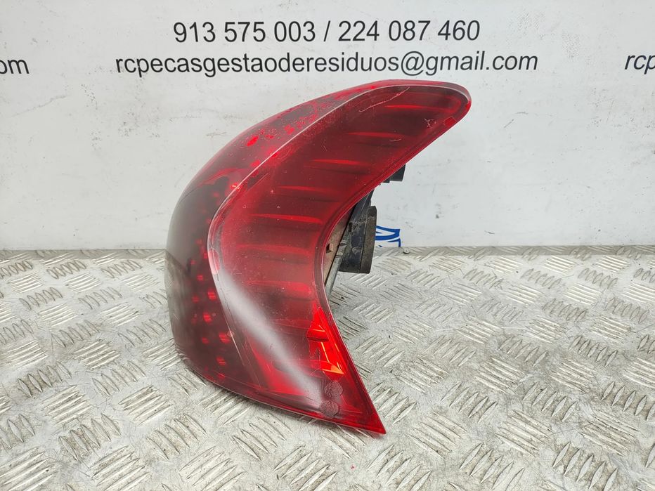 Farolim traseiro trás direito original Peugeot 3008 Mk1 fase 1 de
