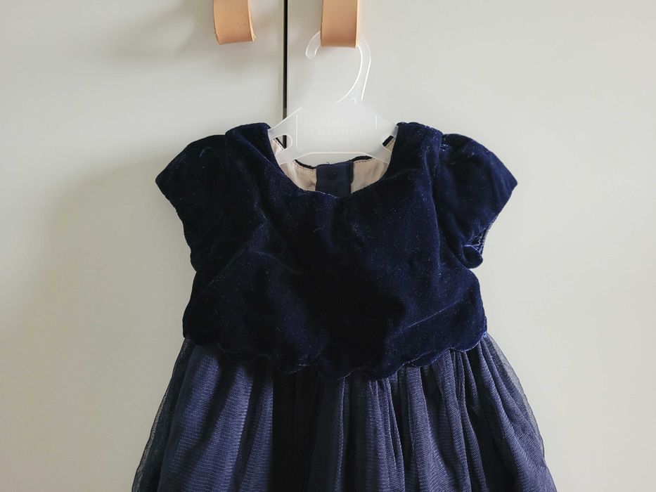 Elegancka sukienka niemowlęca 62 0-3 welur velvet falbany tiul