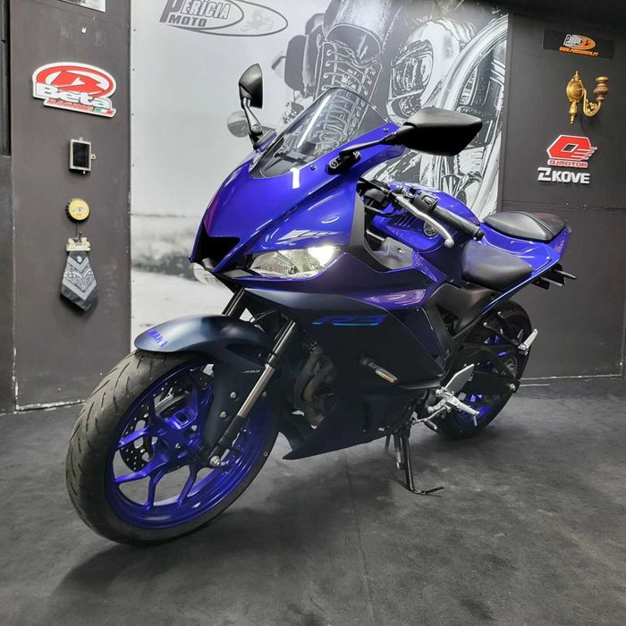 Yamaha YZF -R3 / 2024