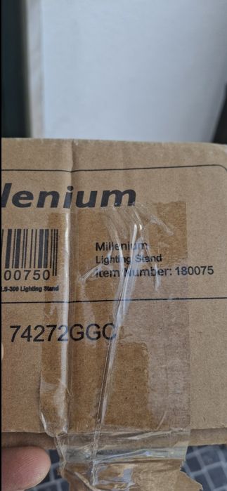 Vendo pernas para suporte de iluminaçao